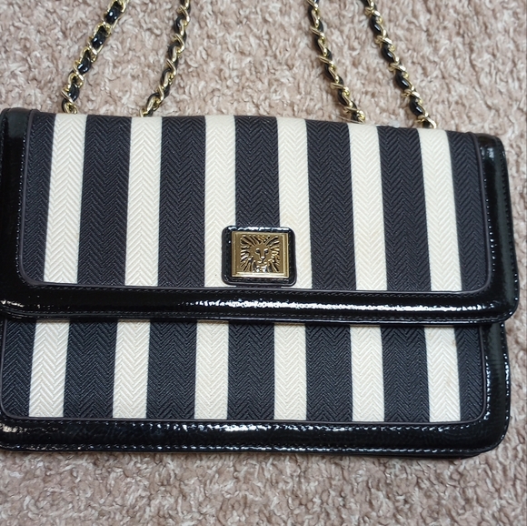 Anne Klein Medium Handbag - Picture 3 of 13